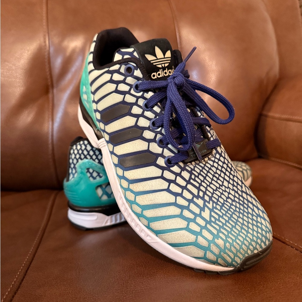 Adidas Zx Flux Xeno Mint (Glow In The dark) size 6